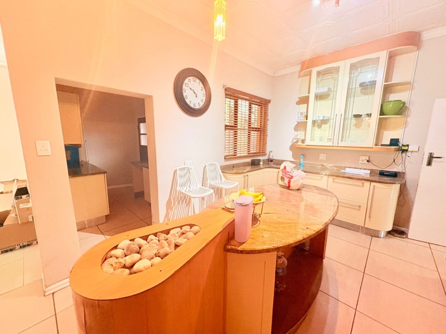 5 Bedroom Property for Sale in King Williams Town Central Eastern Cape